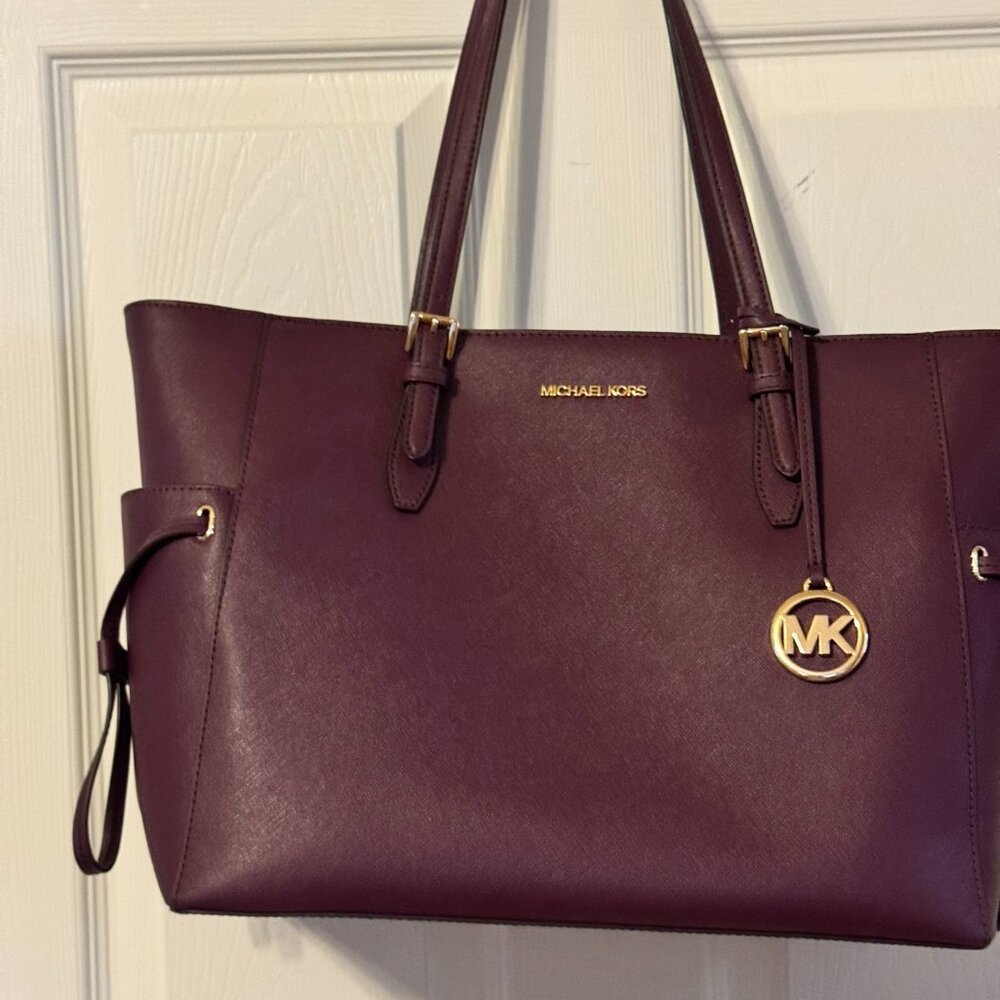 Michael Kors Tote
